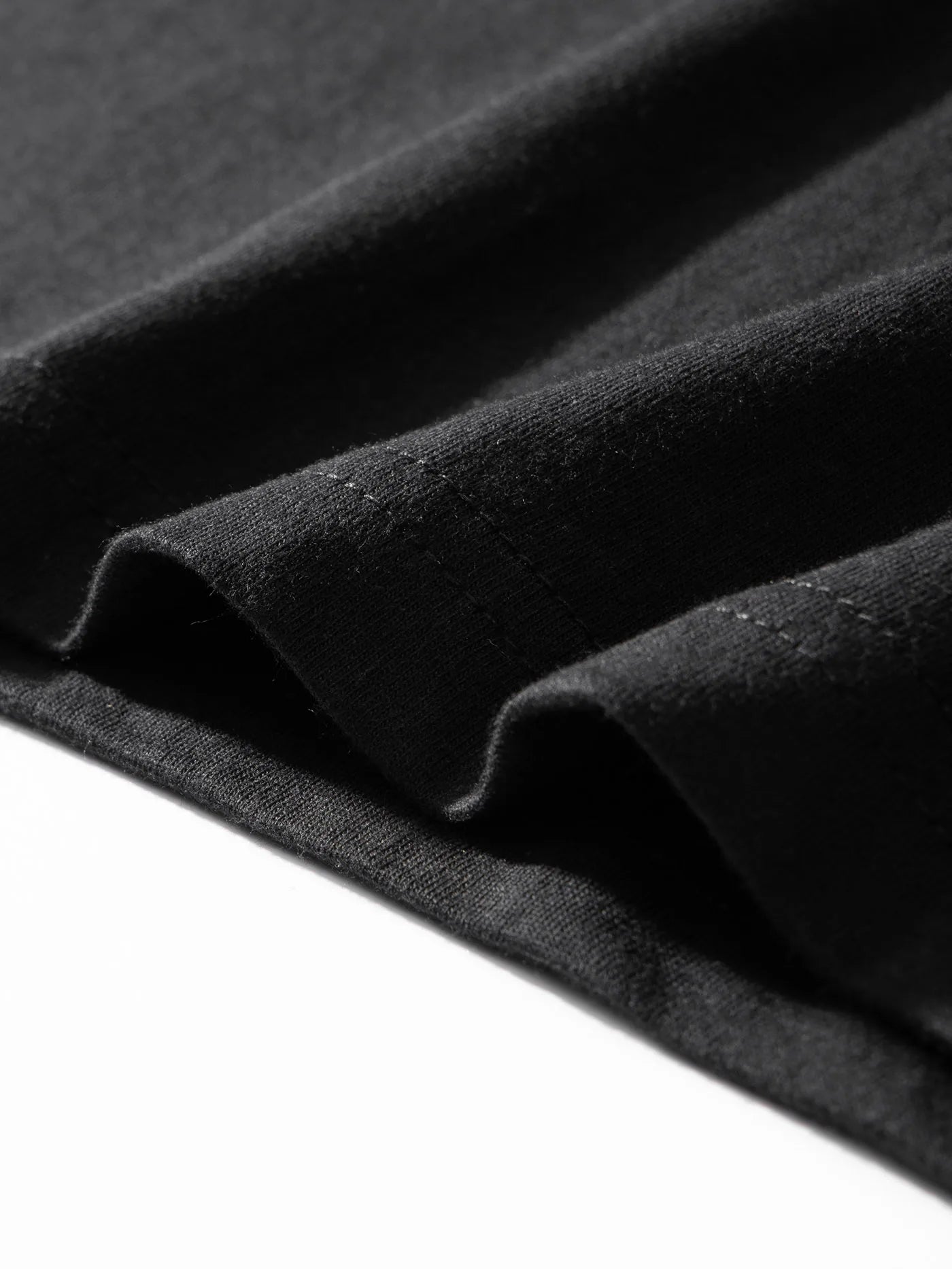 Fashion Forward Mens Black Cat Print T-Shirt - Stylish Hip Hop Crew Neck Tee for Summer Vacations & Unique Gifts - Comfortable